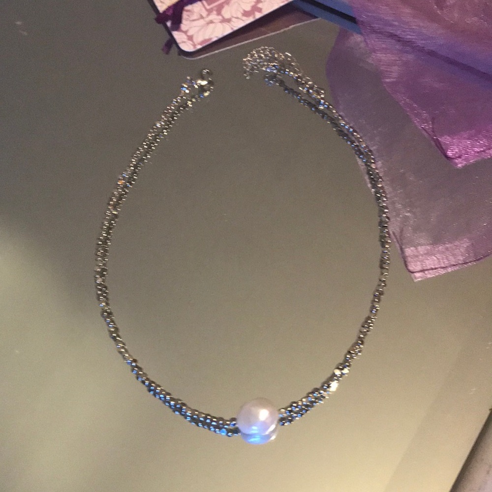 Mother of pearl silver choker necklace. - Picture 3 of 4